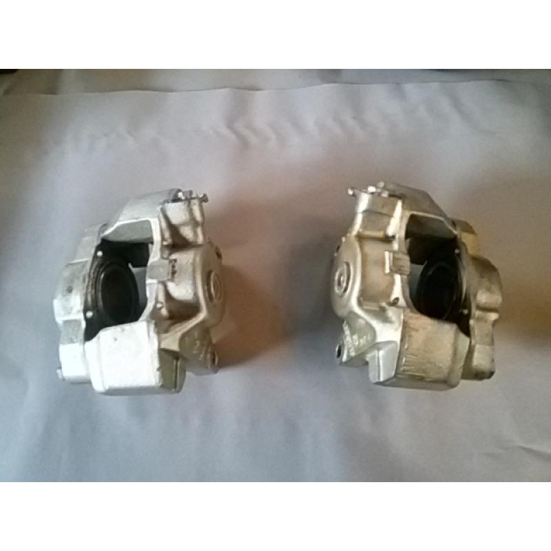 RNA023rev Gereviseerde remklauw links 8,4"